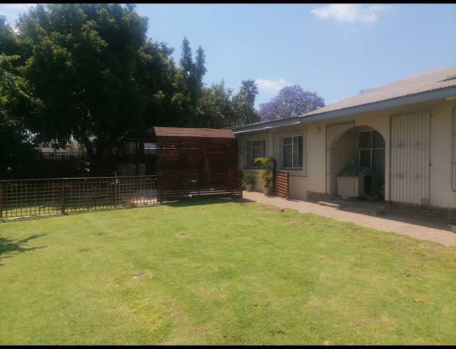4 BEDROOM HOUSE FOR SALE IN ANNADALE